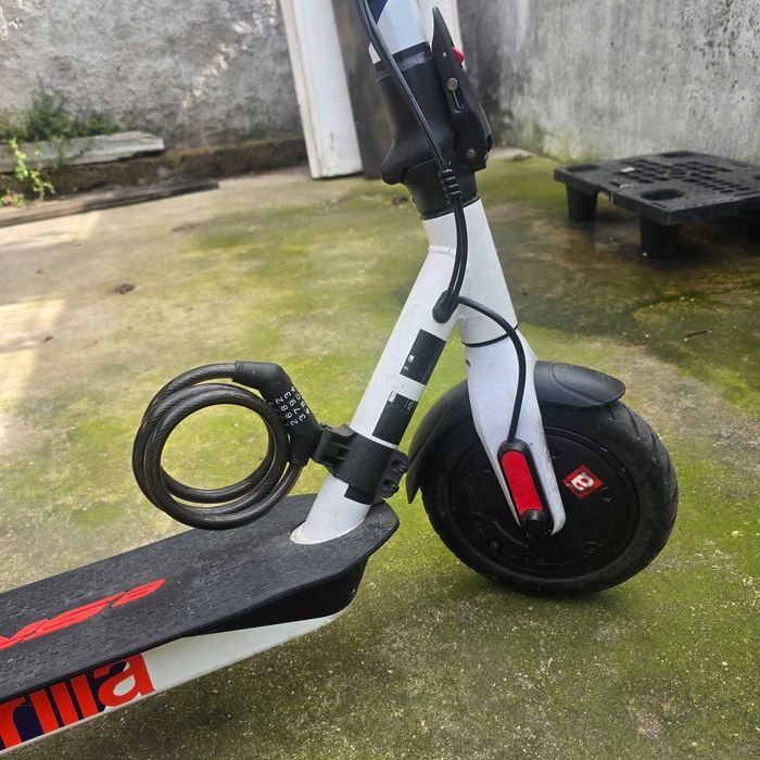 Trotinete APRILIA