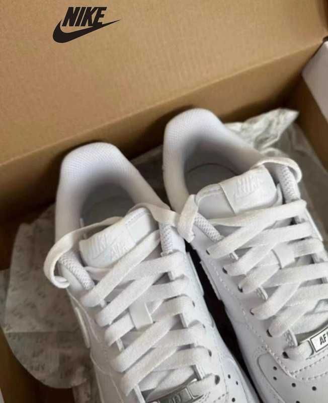 NikeAirForce1Low07White R.42