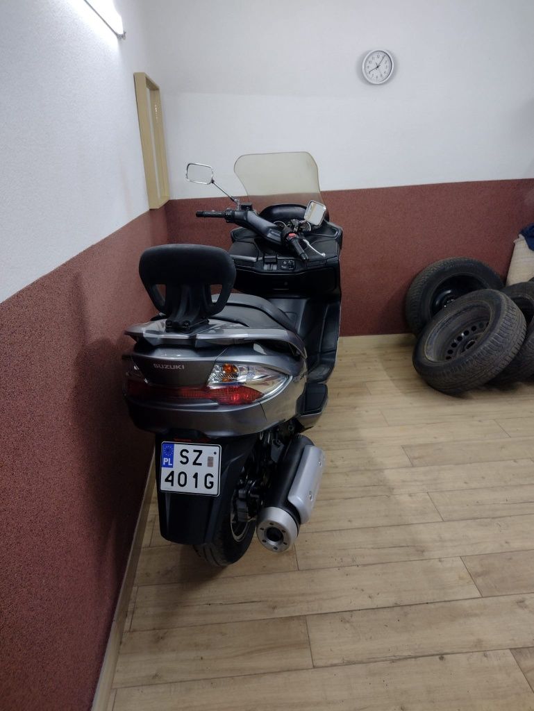 Suzuki Burgman 400