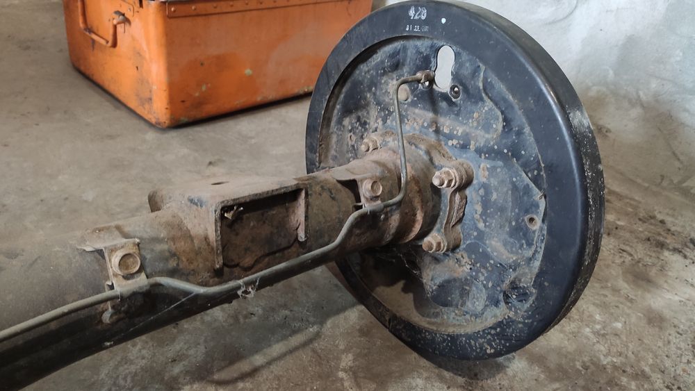 Задній міст 2011 рік на Mitsubishi l200