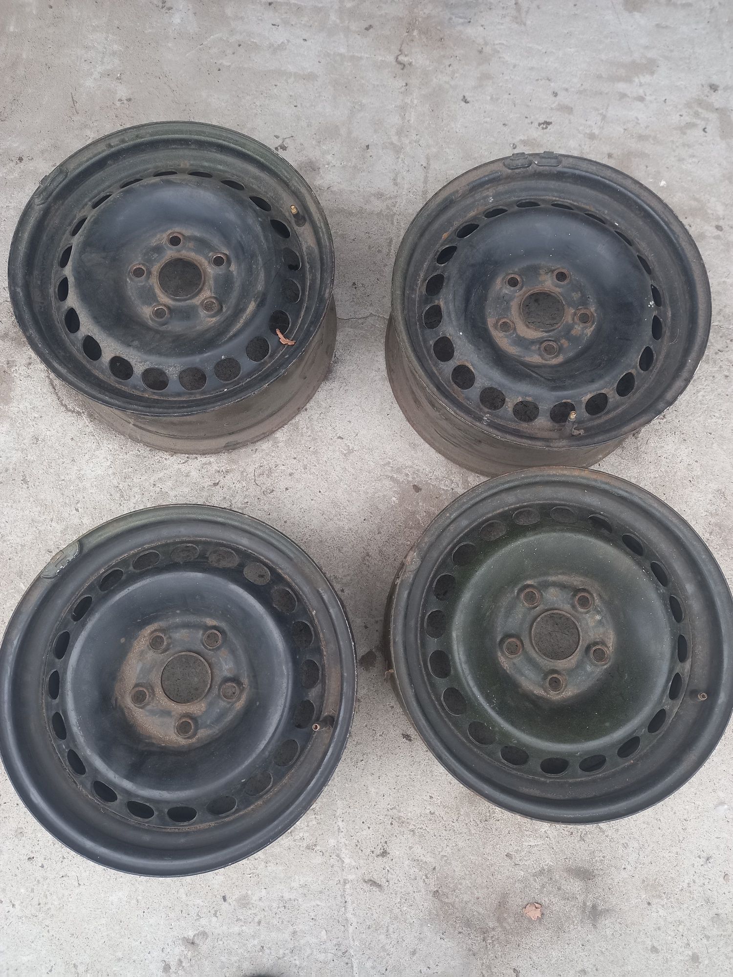 Sprzedam felgi stalowe Vw Audi skoda