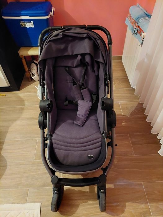 Carrinho da marca Chicco best friend