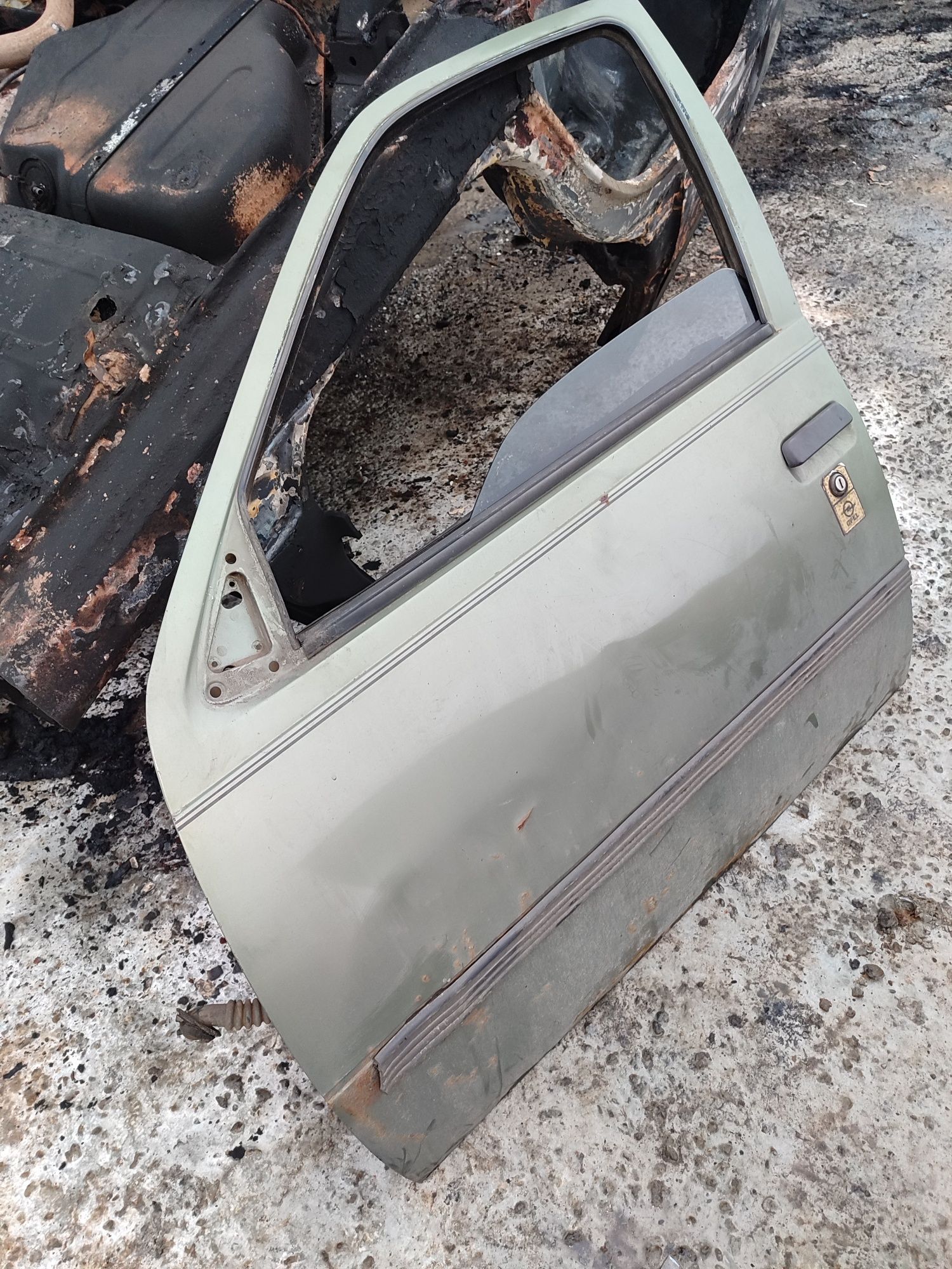 Двери Опель Кадет Д Е