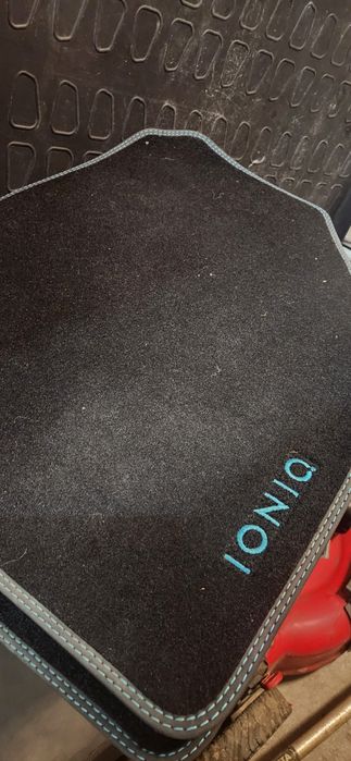 Комплект ковриків hyundai ioniq іонік айонік коврик килимки оригінал