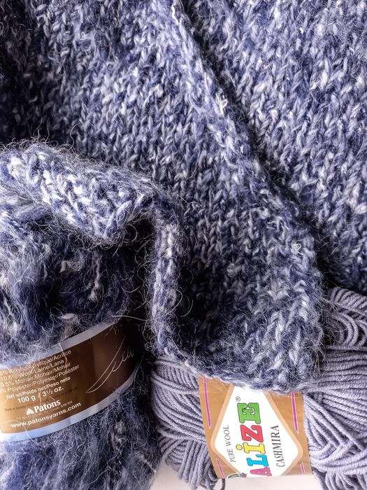 Жіноча сучасна тепла в'язана жилетка