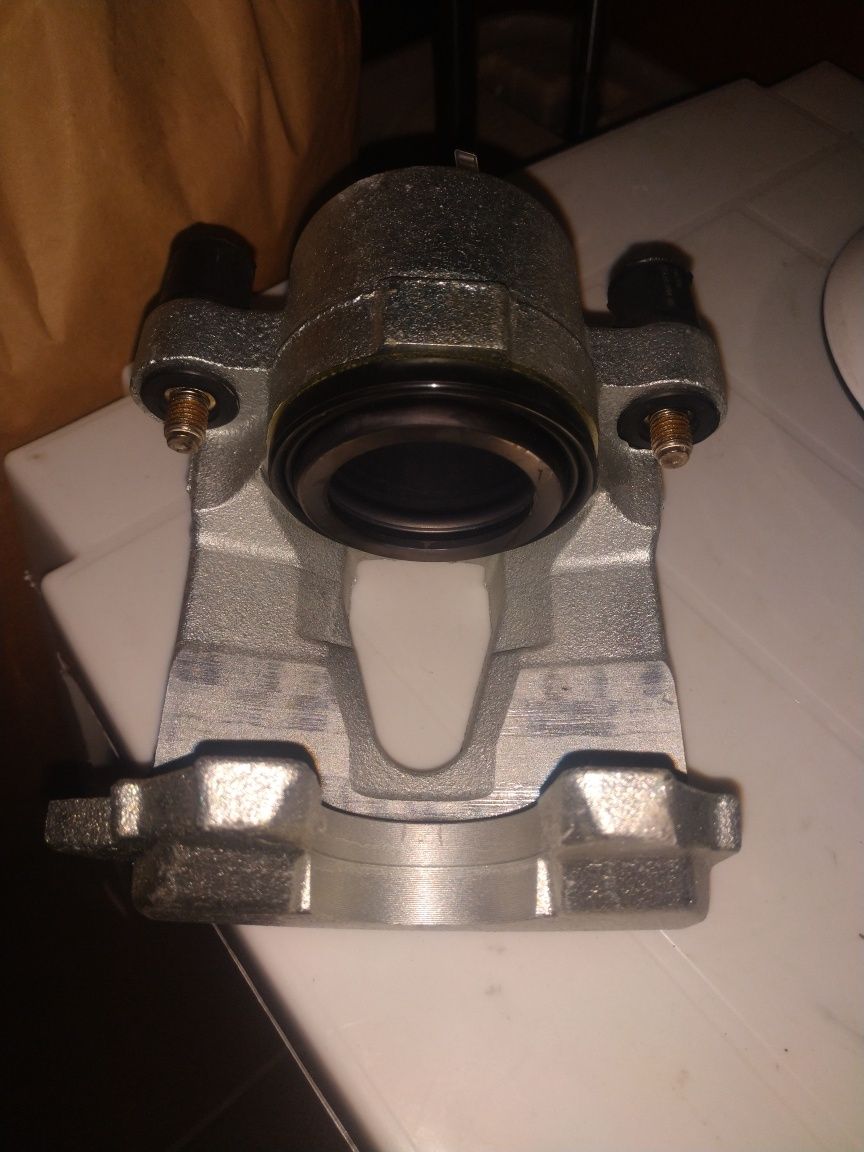 Zacisk hamulcowy VW, Seat VCF117 Nowe 6 sztuk