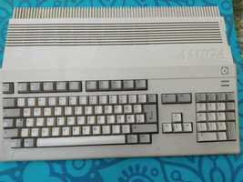 Amiga 500 z kartą rozszerzeń