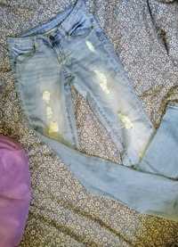 NEW YORKER spodnie jeansy zwężane dżinsy dziury podszyte S xs  NOWE!