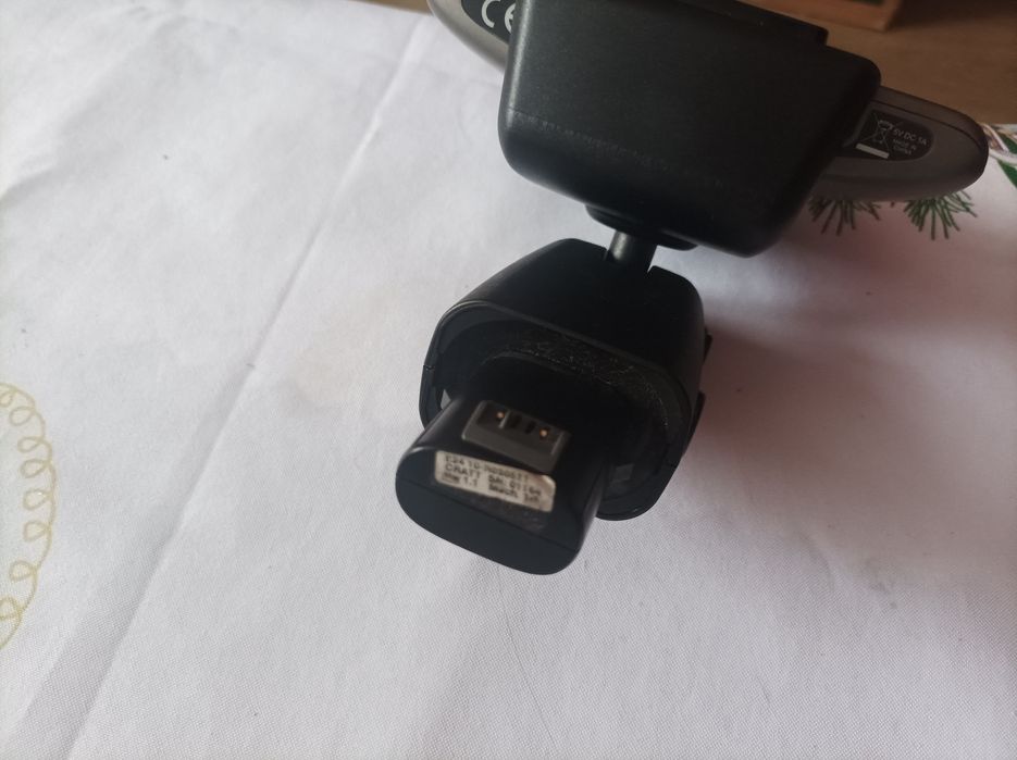 Nawigacja TomTom z uchwytem