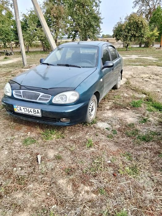 Део сенс 2005 року 1.3 обєм