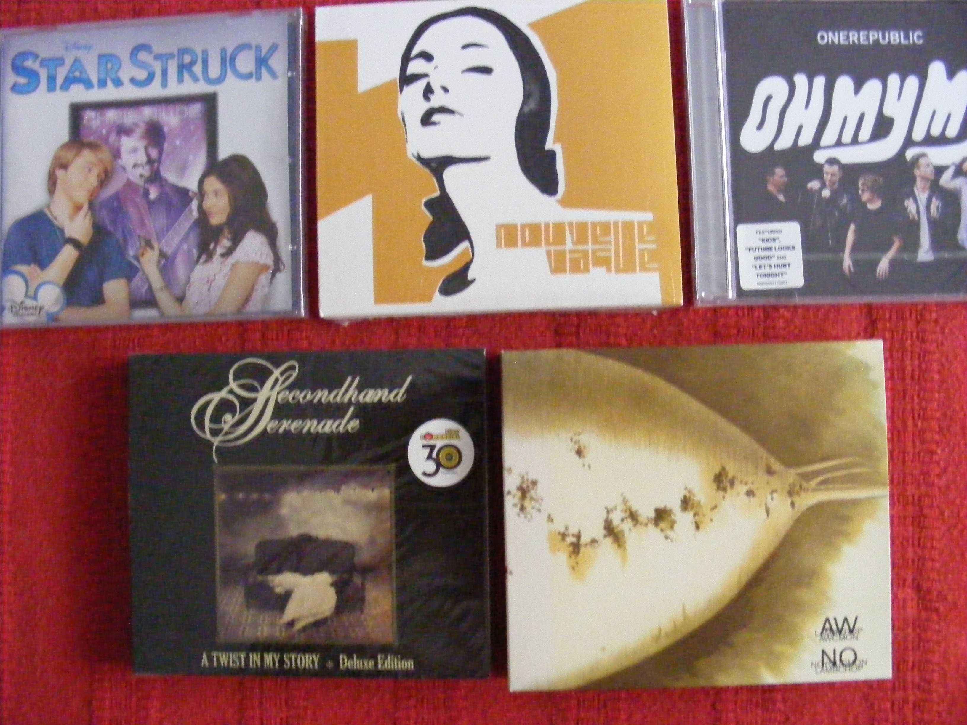 CDs musicais de artistas estrangeiros