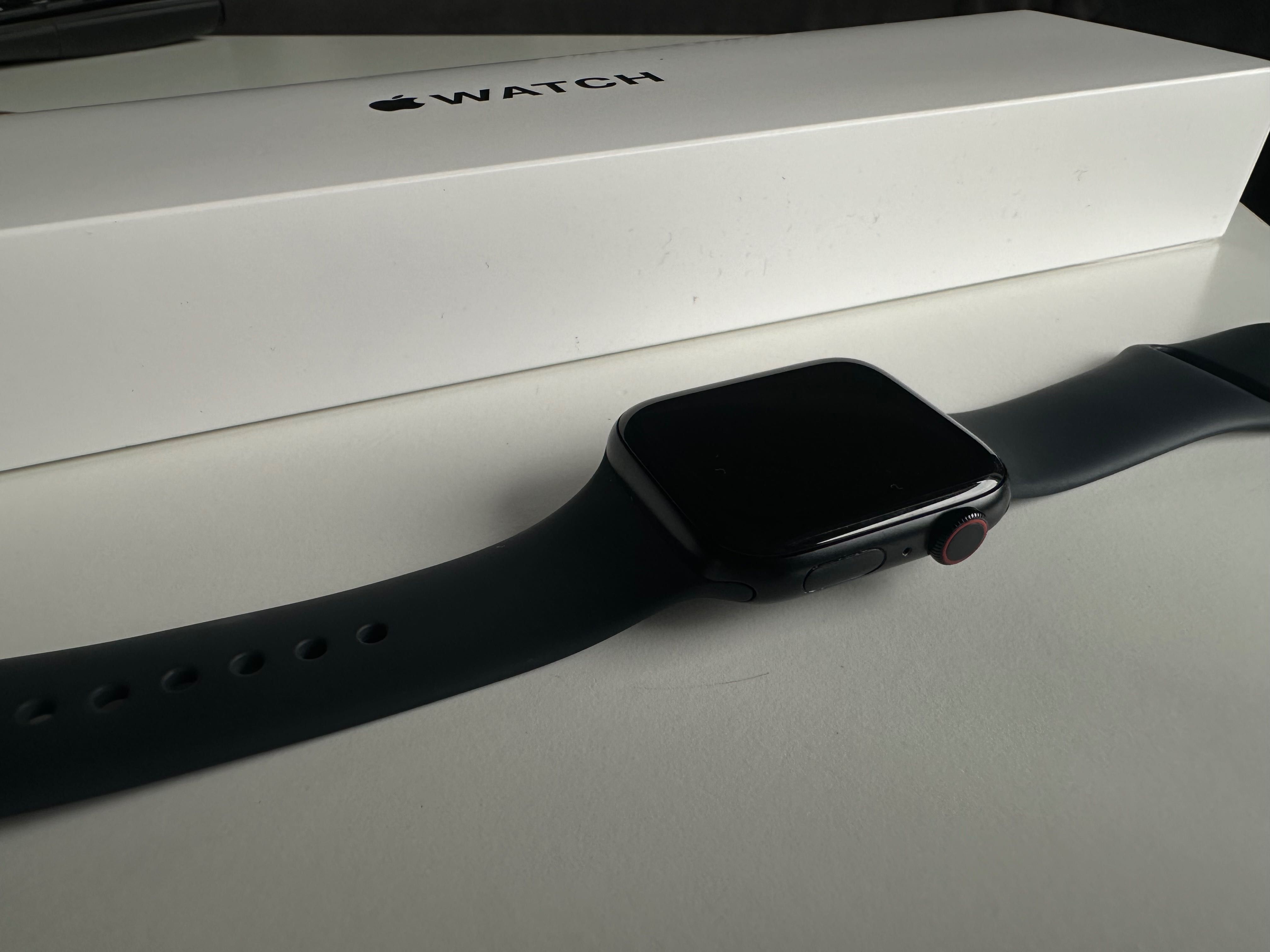 Apple Watch SE 2gen GPS+CELLULAR