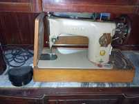 Máquina costura antiga - Singer