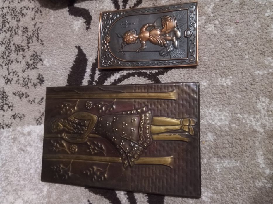 Продам дві чеканки