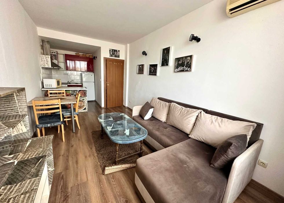 В продаже  2 х квартира в Солнечном Берегу