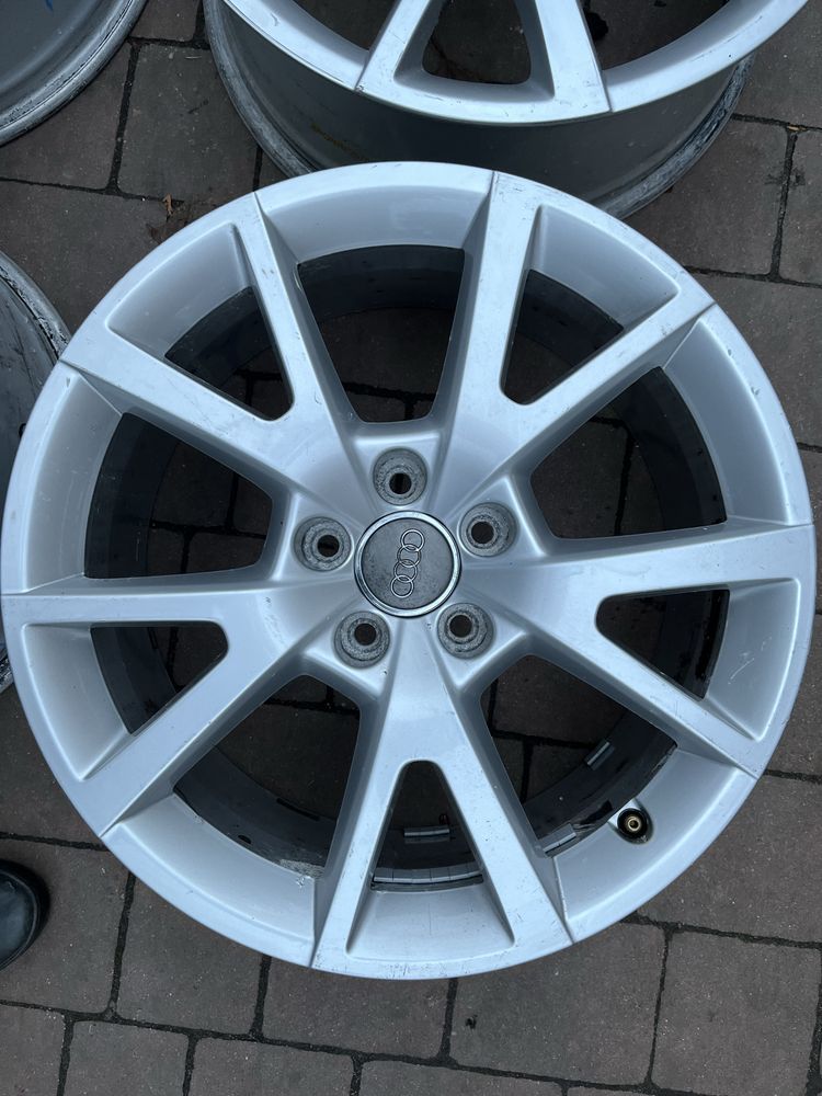 Felgi Aluminiowe 18” AUDI A3 A5 A4 A6 Q3 Q5 Oryginał