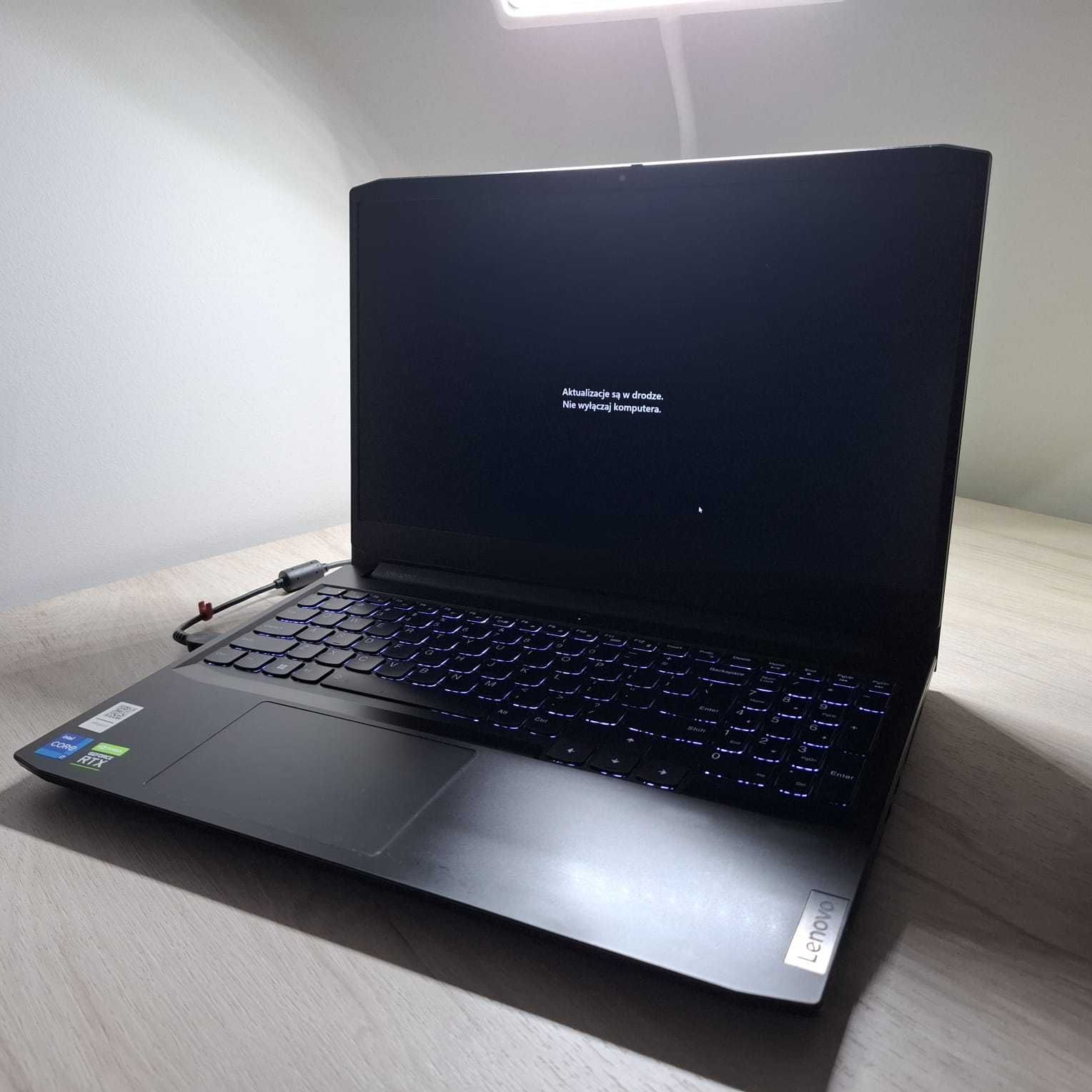 Lenovo IdeaPad Gaming 3 – i7/RTX 3050 Ti/16GB RAM/512GB SSD/Win 11 Pro