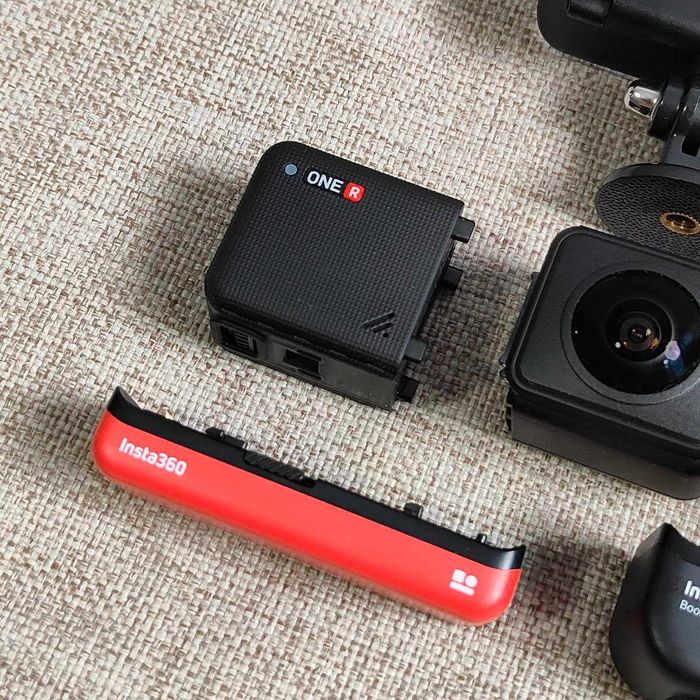 Экшен камера Insta360 ONE RS 4K ТОП КОМПЛЕКТ + БАТАРЕЯ увеличенная