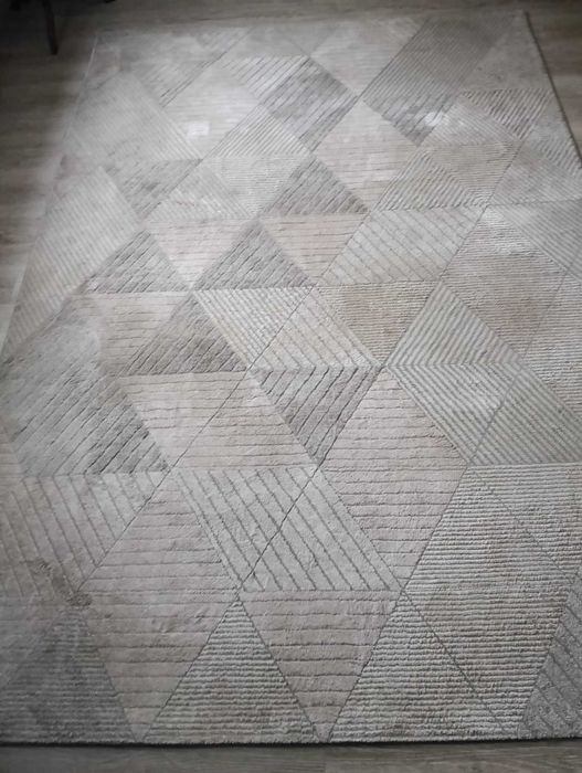 sprzedam dwa jednakowe dywany tureckie HUPNOS - nowa niższa cena