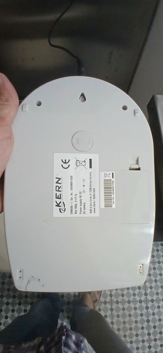 Balança de precisão KERN