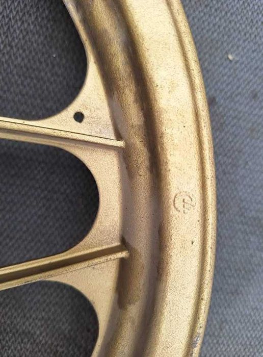 Jante trás Casal Boss.
Nova Stock Antigo.
Para venda!!