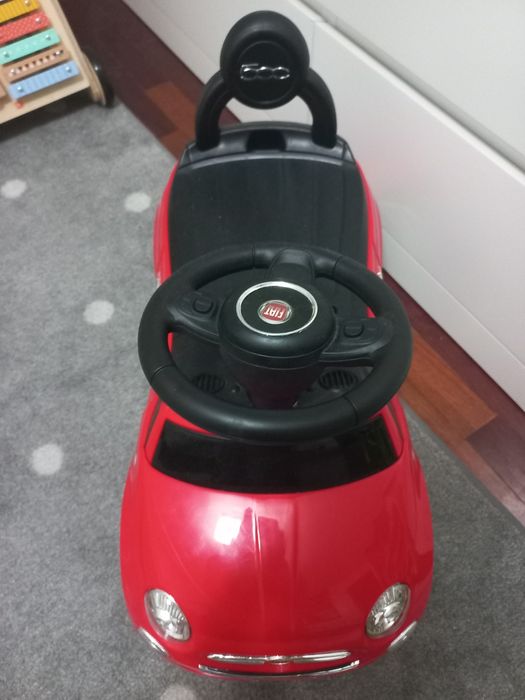 Carro vermelho Criança