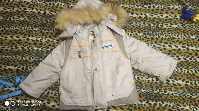Куртка зимняя, приблизительно на 2-3 годика
