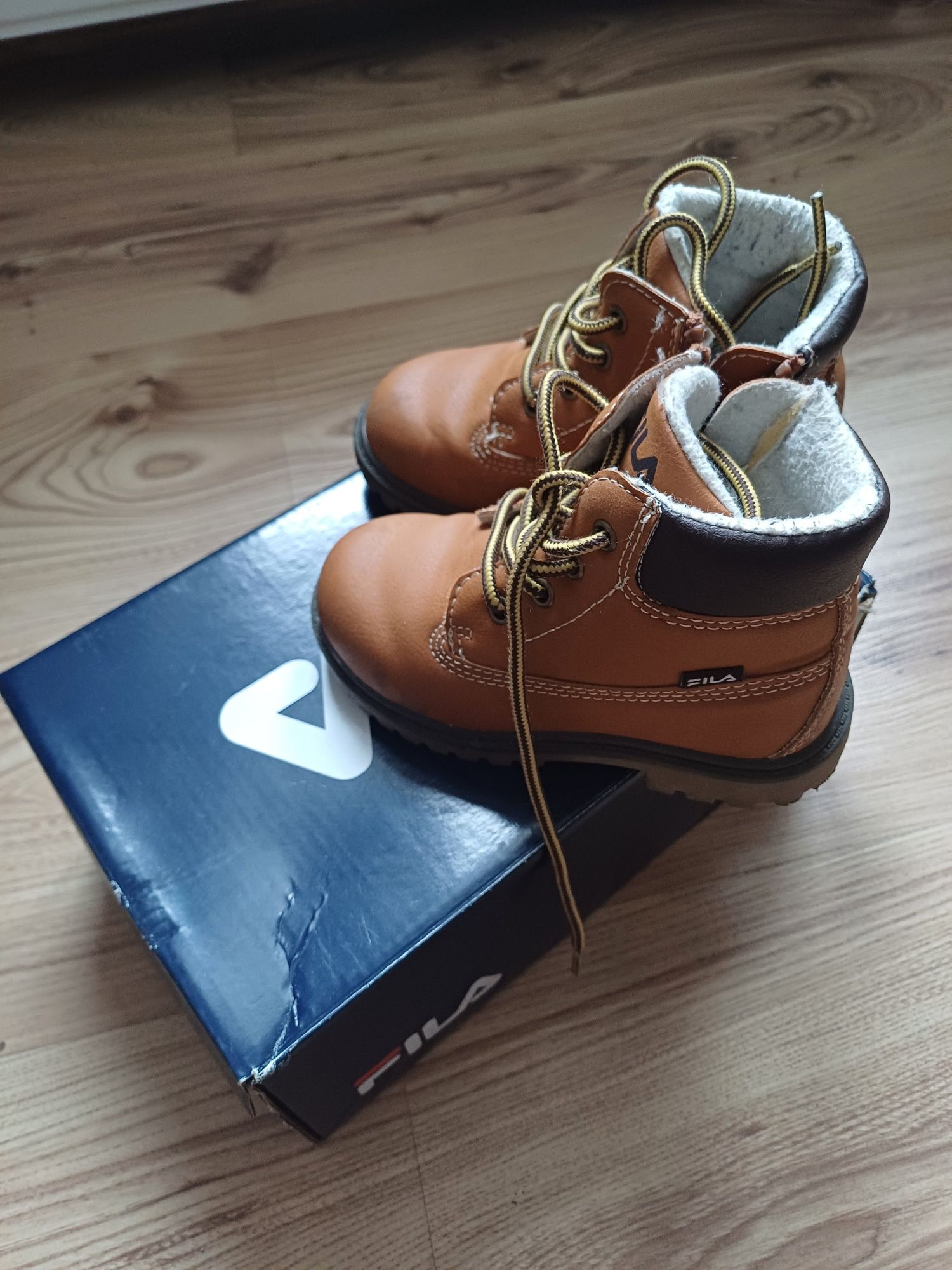 Buty zimowe  Fila 23 roz