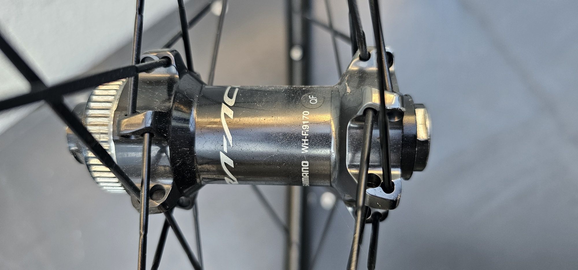 Koło 28" Dura-Ace  WH-R9170.  Carbon, Nowa szytka.