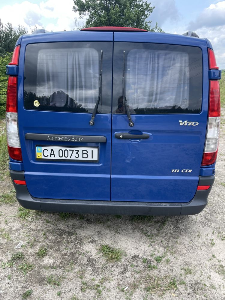 Автомобіль mersedes vito 2009