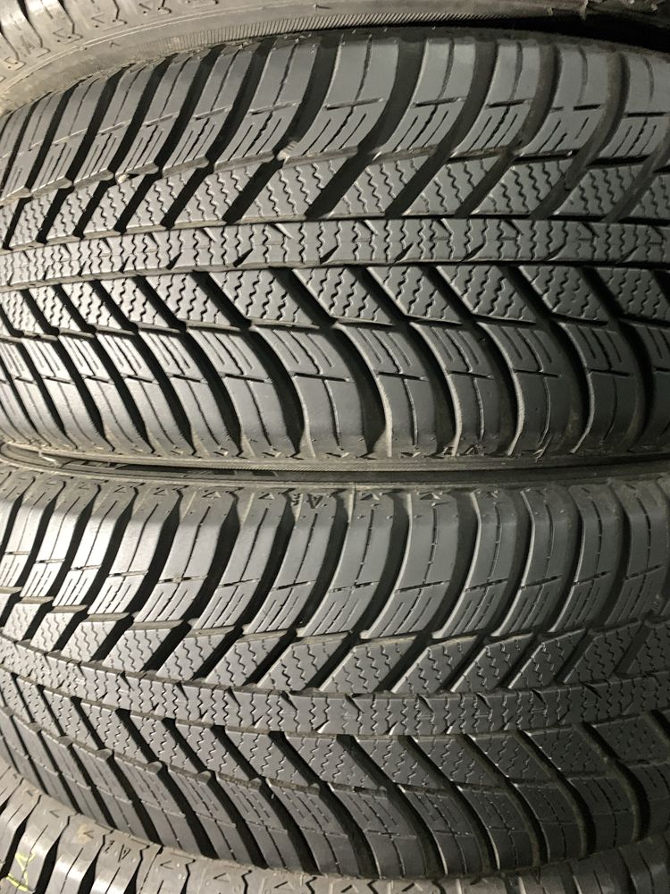 Шины б/у всесезонные 195/65 15 Nexen Nblue 4 seasons