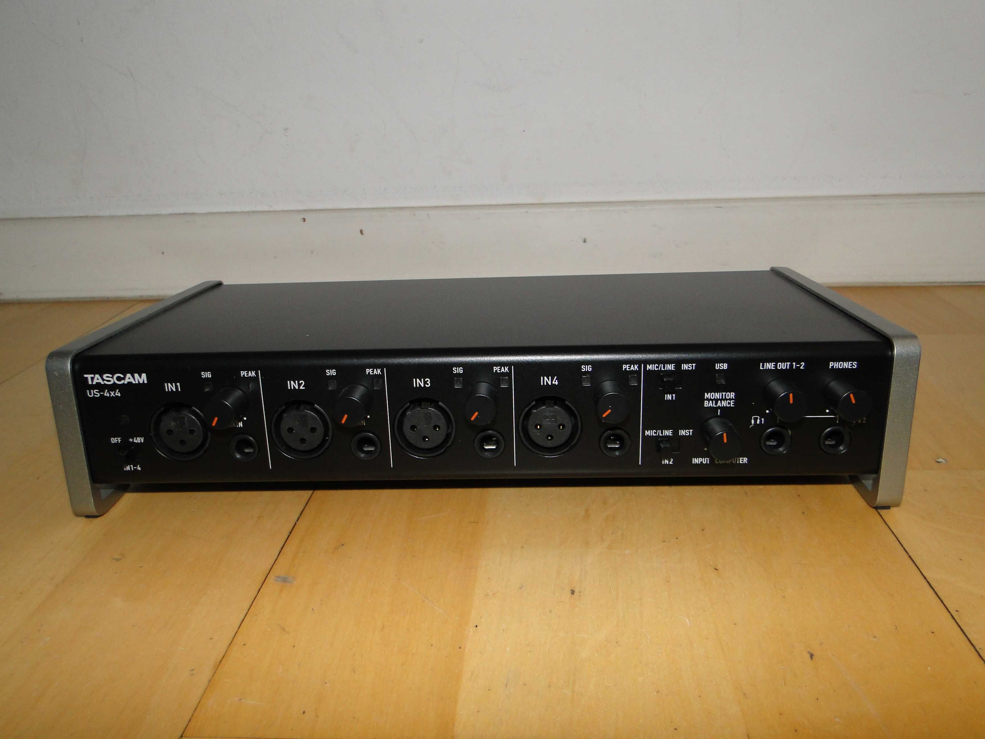 Zawodowy Interfejs Audio MIDI USB TASCAM US 4x4.Nówka.Okazja