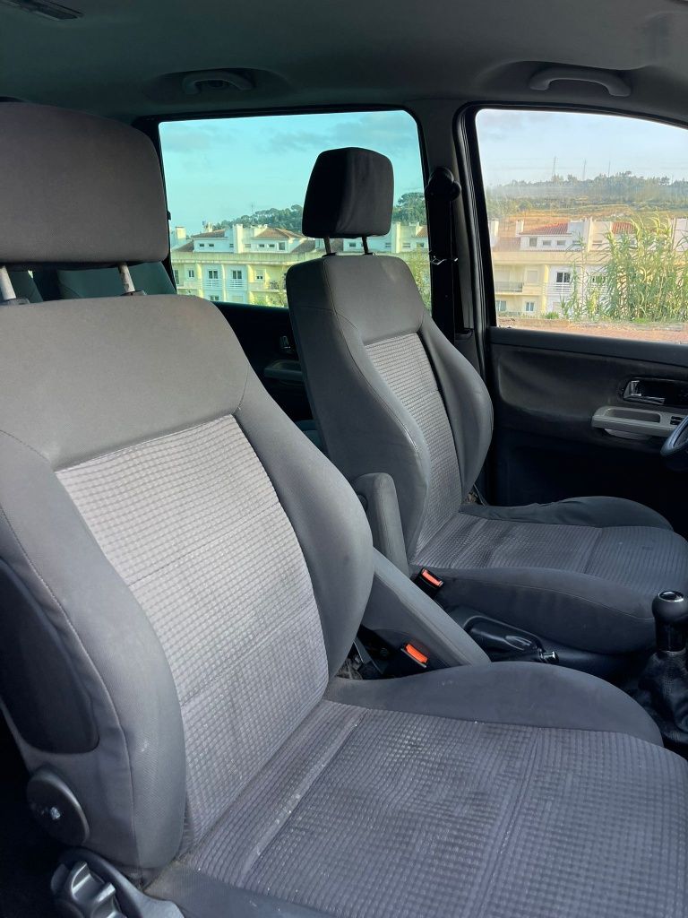 VW Sharan 1.9TDI 115CV 7 lugares