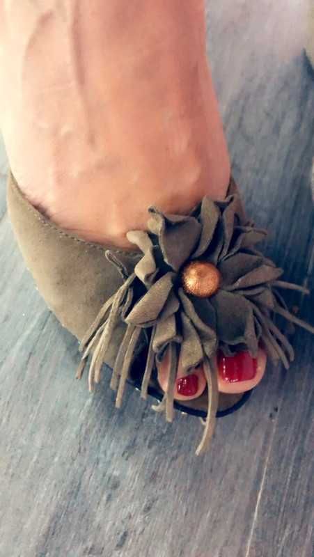 Sandały Geox koturn kwiat paski boho