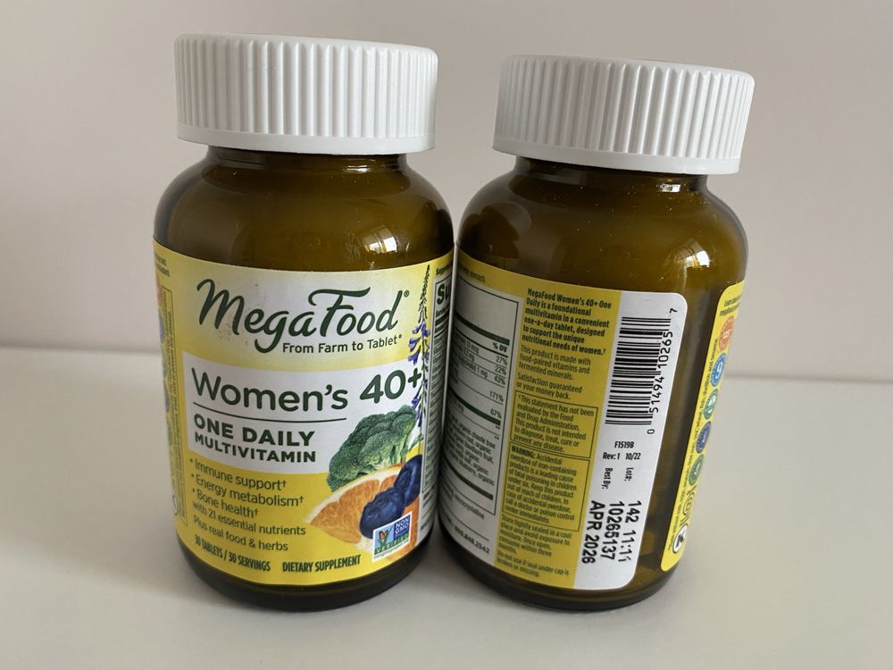 MegaFood one daily преміум мультивітаміни для жінок 40+ 30 шт IHerb