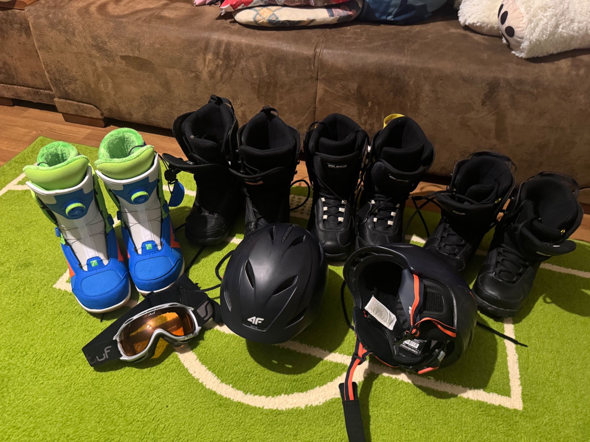 Buty snowboardowe rozmiar 36-42 Kask 4F rozmiar 57-58M/59-60L