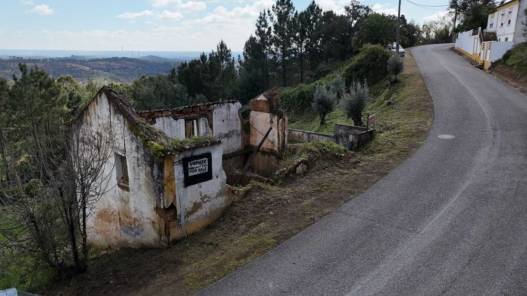 Par de terrenos urbano + rústico em Sentieiras Abrantes