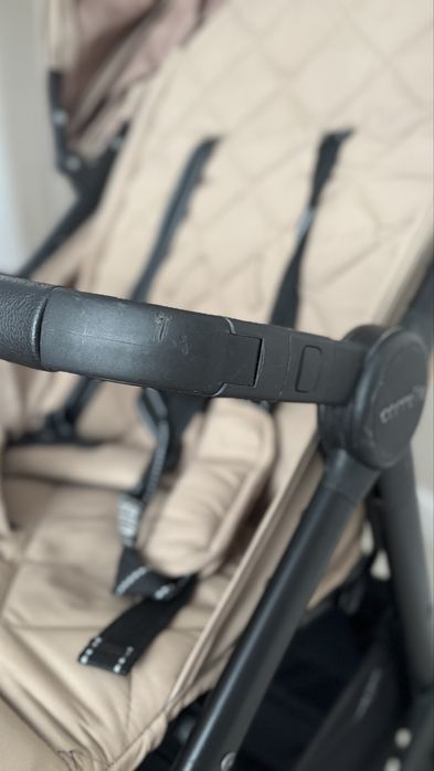 Прогулянкова коляска Carrello Bravo 2024 бежева