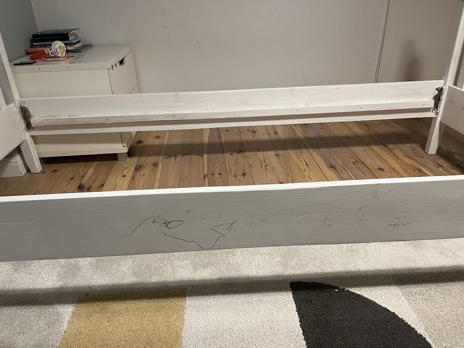 Łóżko dziecięce 100% drewno – solidne