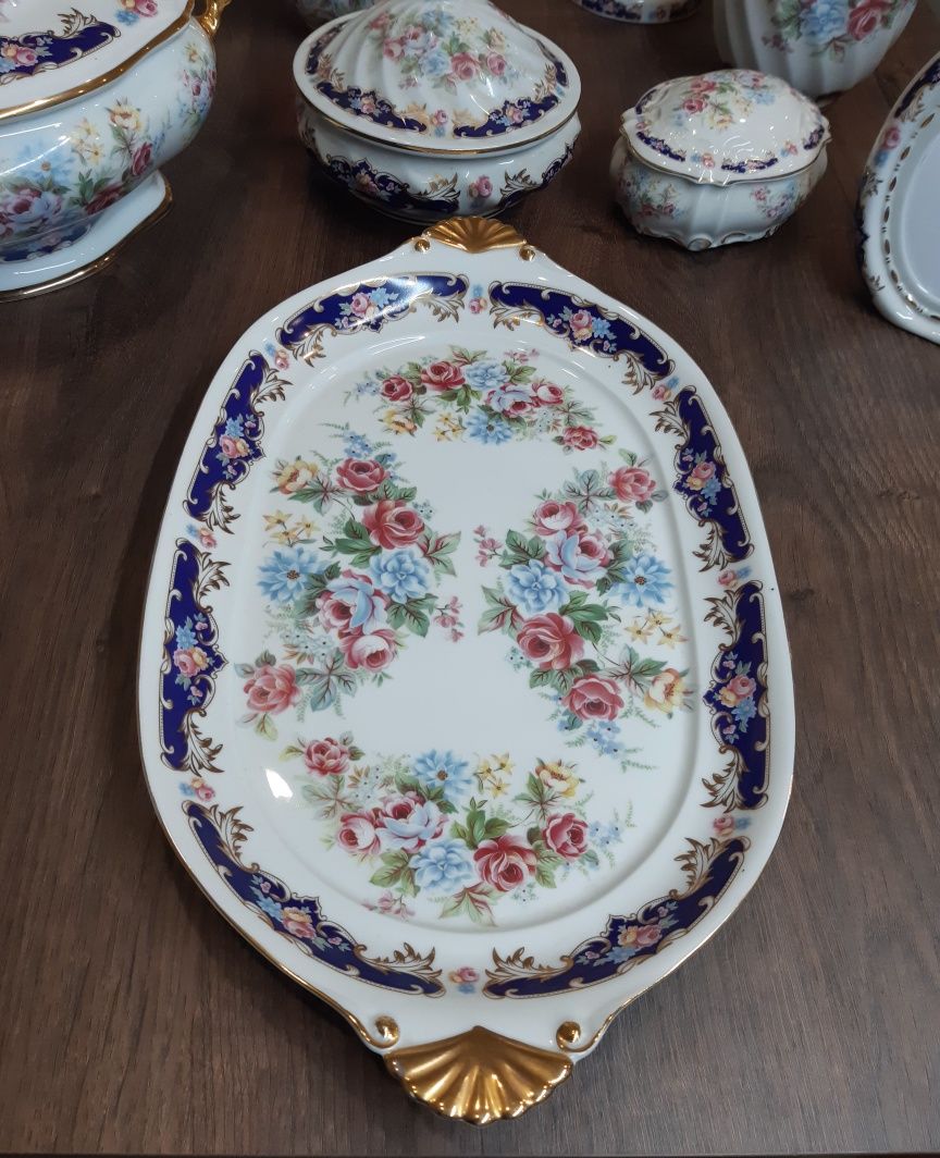 Porcelanas decorativas, conjunto de 10 peças