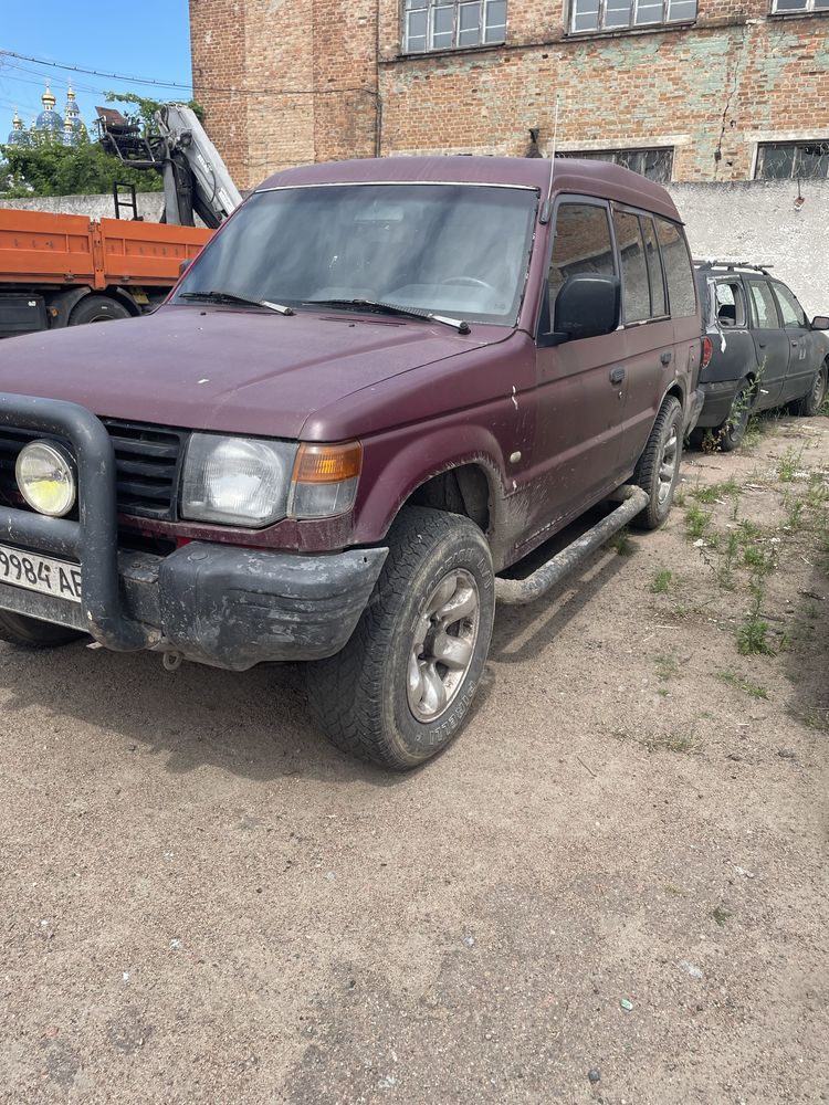 Продаю Паджеро-2