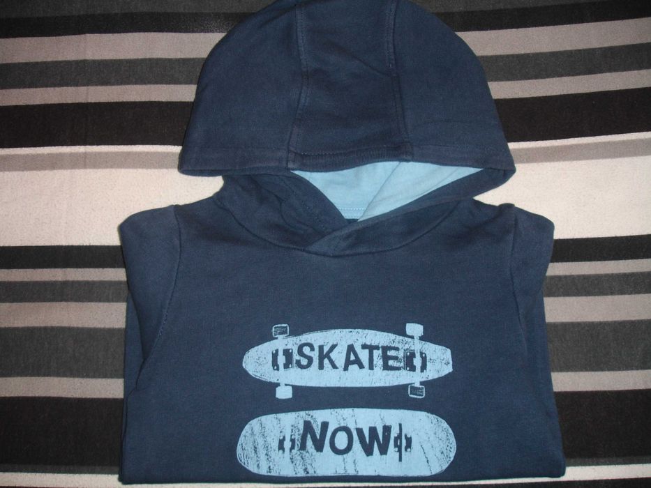 1 Sweat Azul 1 calça Beje 4 anos