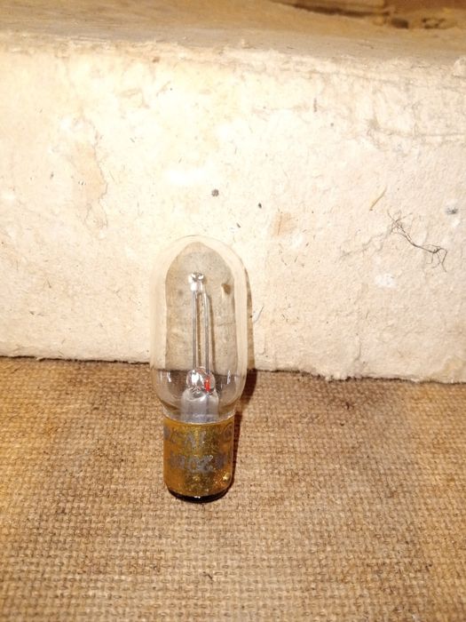 Електроніка:Лампи для мікроскопів.