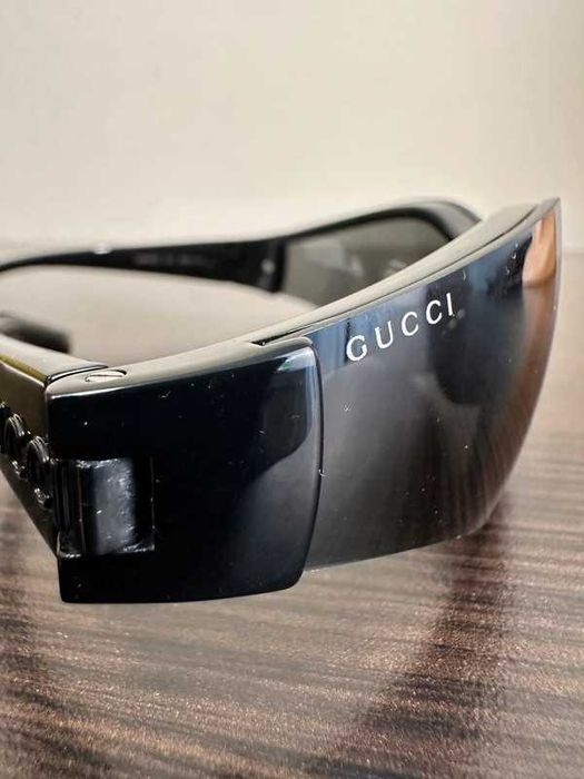 Okulary przeciwsłoneczne Gucci GG1651 S001