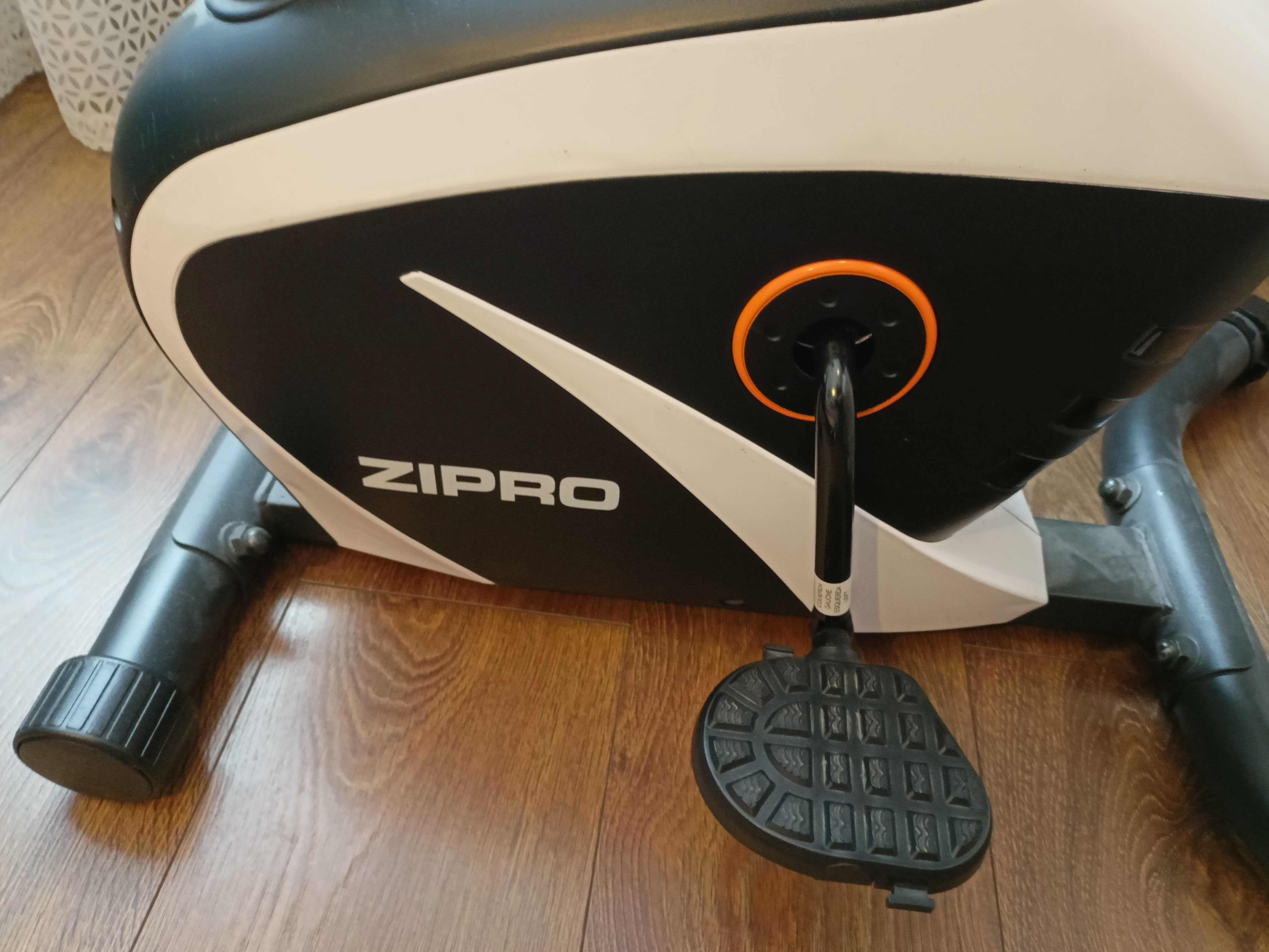 Rower treningowy magnetyczny pionowy Zipro Beat RS