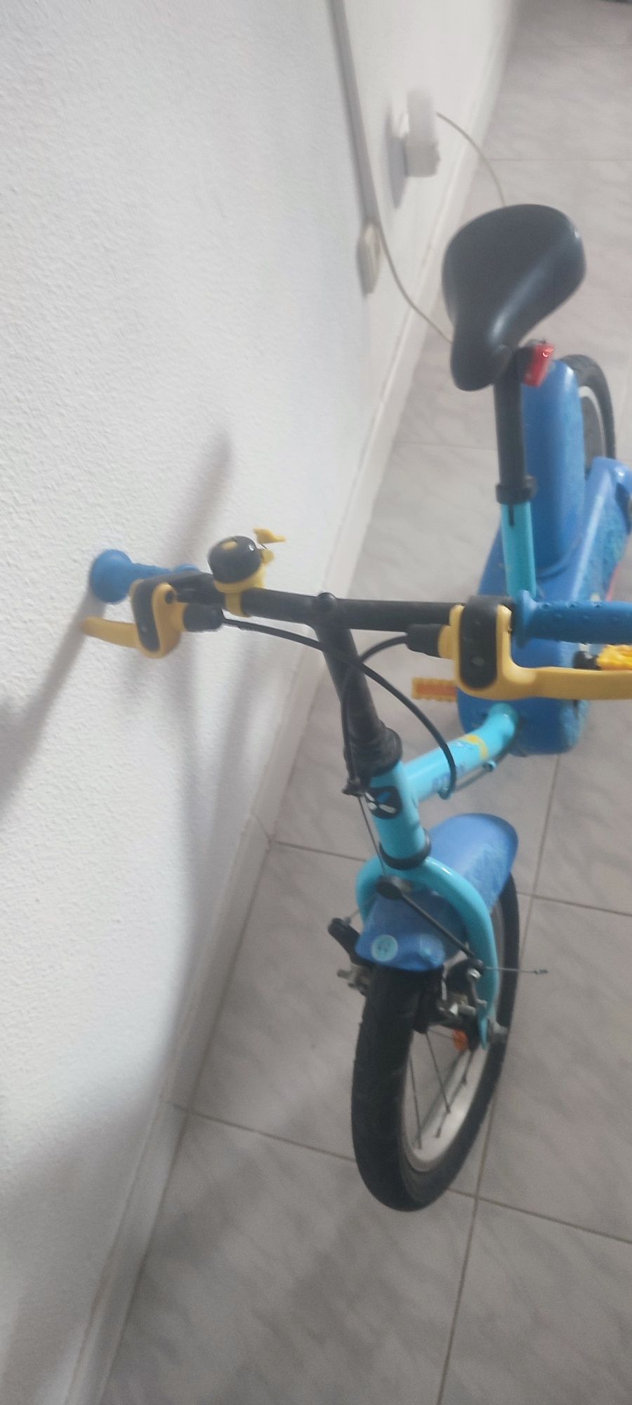 Bicicleta para crianças entre os 3 e os 7 anos