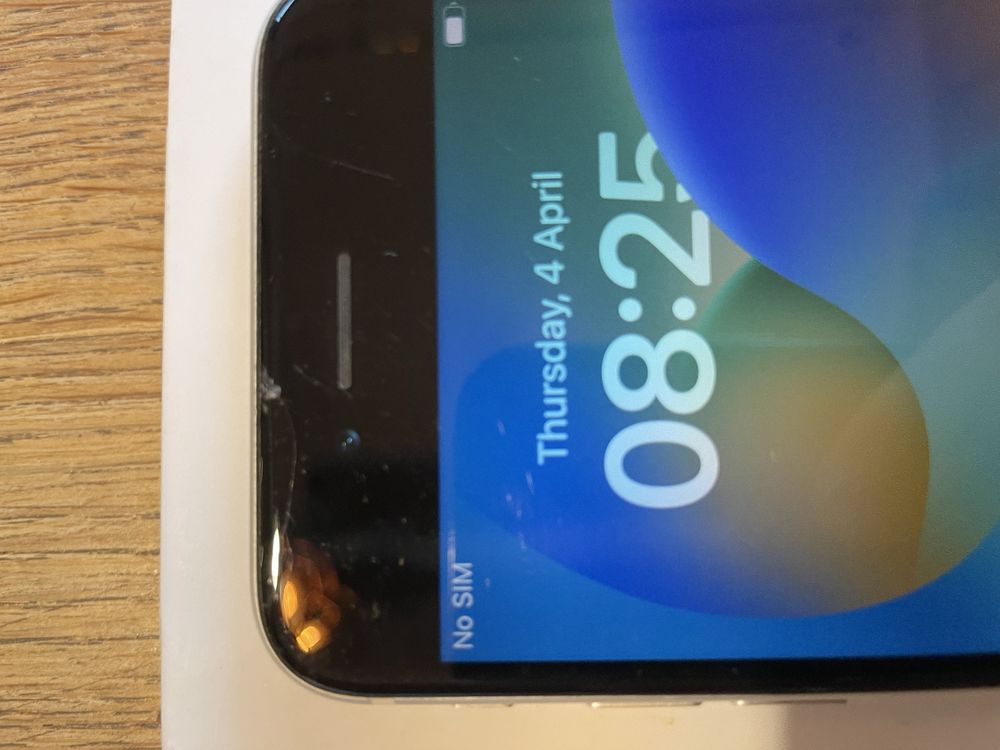 IPhone SE 2020 używany