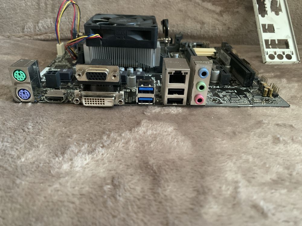 Plyta glowna asus a68hm-plus z procesorem