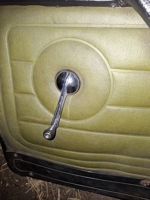 Ручки склопідйомника для волги газ 24