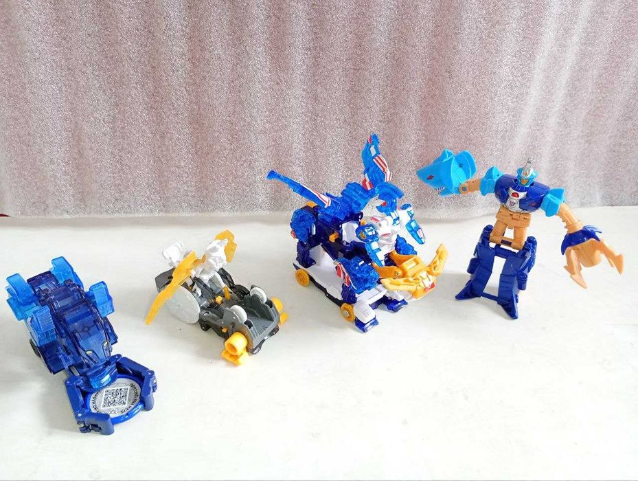 Продам Трансформер 4ШТ HASBRO AULDEY Screechers